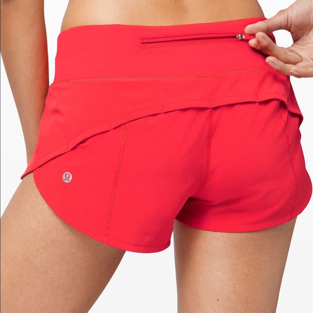 Size 2 speed up shorts 2.5 lulu lemon